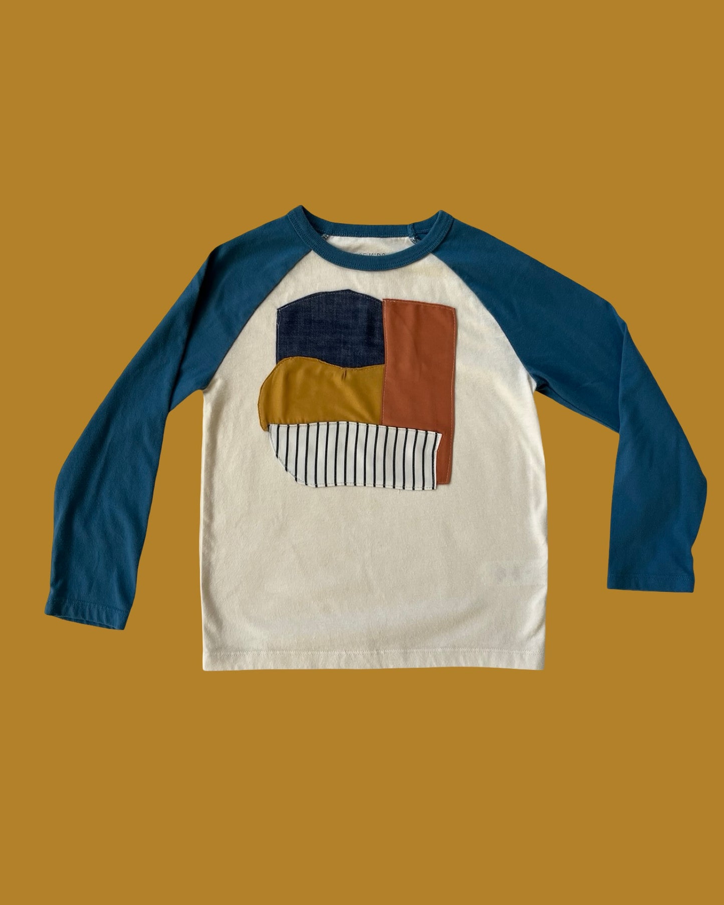 Long sleeved shirt size 5